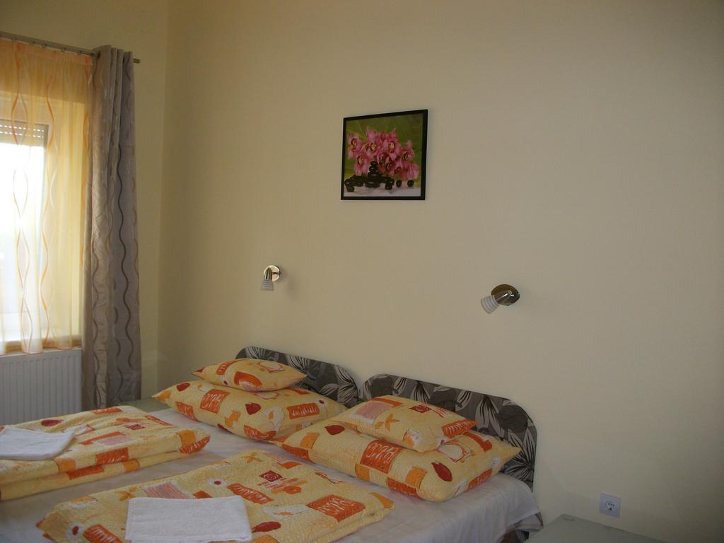 Hotel Éden II. Miskolc Esterno foto