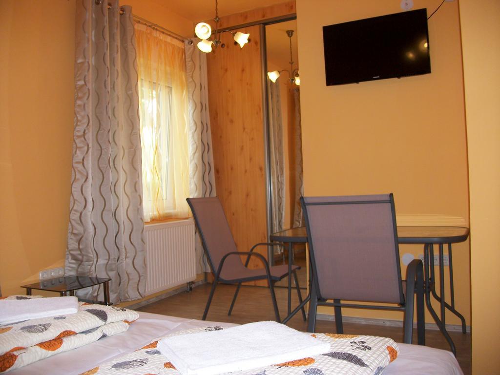 Hotel Éden II. Miskolc Esterno foto