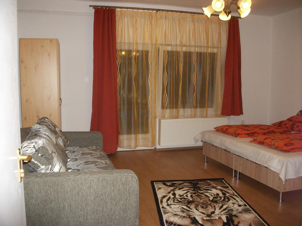 Hotel Éden II. Miskolc Esterno foto
