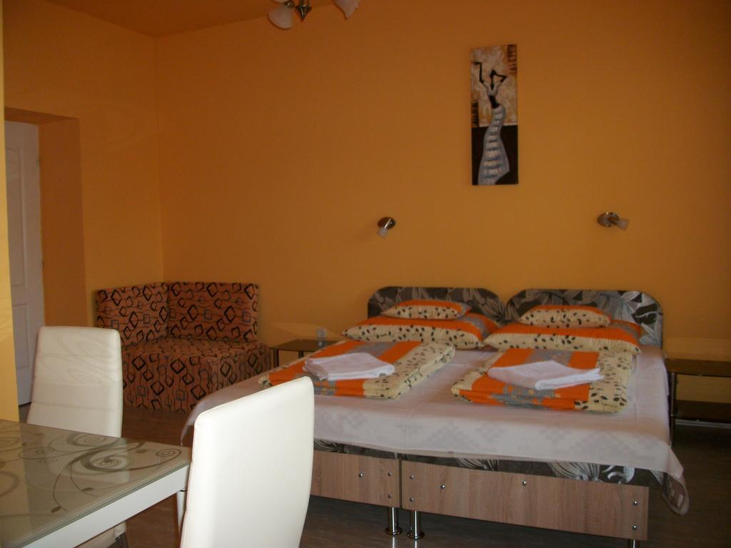 Hotel Éden II. Miskolc Esterno foto