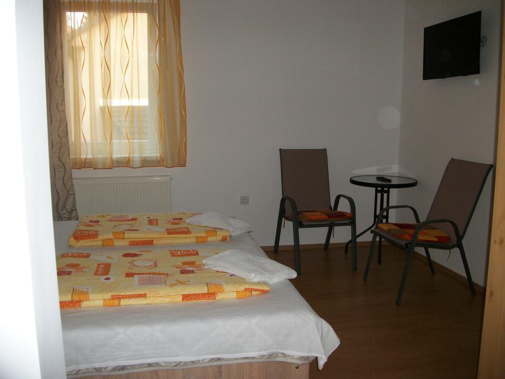 Hotel Éden II. Miskolc Esterno foto