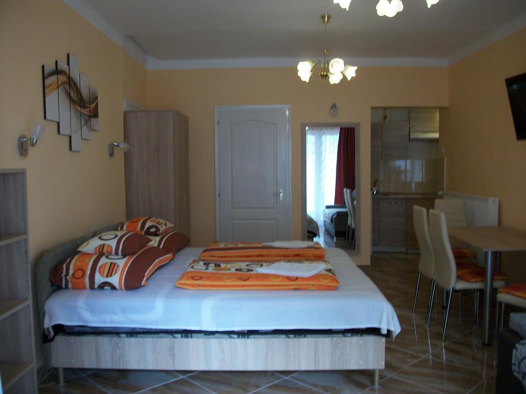Hotel Éden II. Miskolc Esterno foto